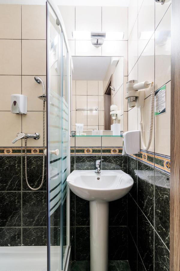 Călimăneşti Hotel Orizont מראה חיצוני תמונה