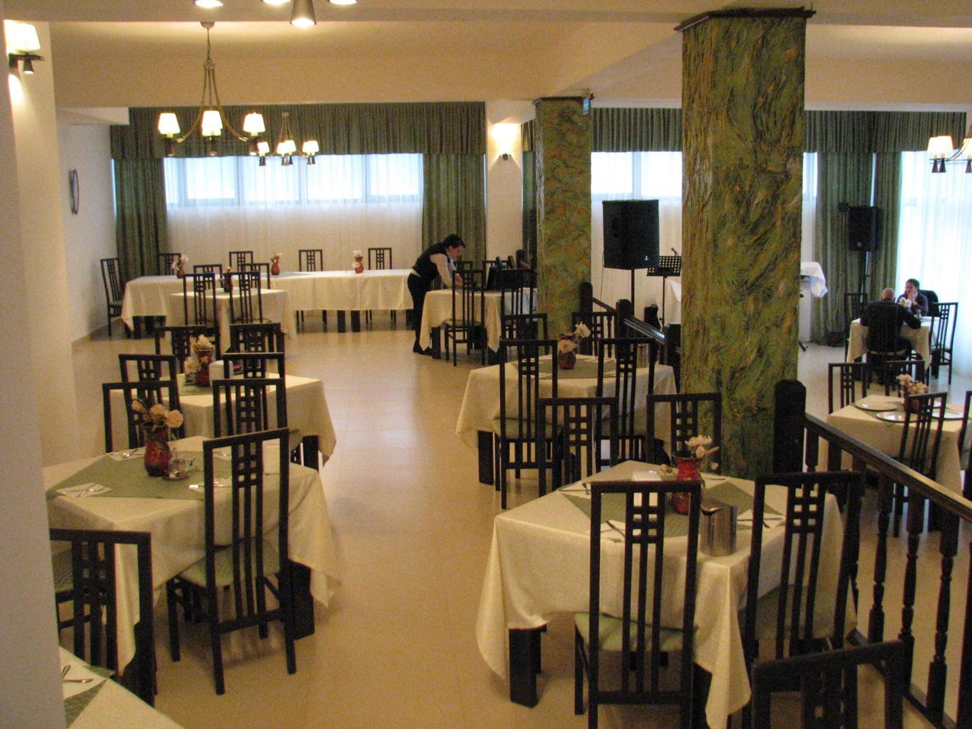 Călimăneşti Hotel Orizont מראה חיצוני תמונה