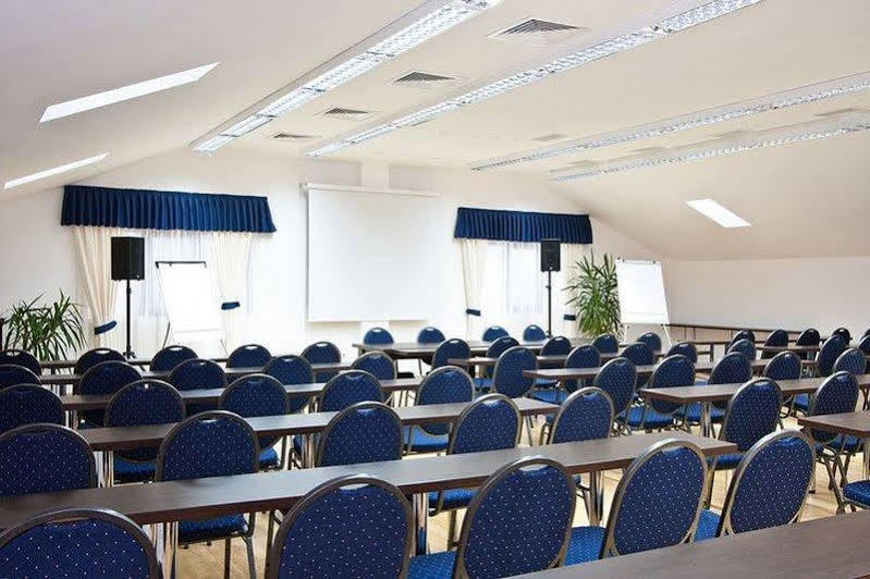 Călimăneşti Hotel Orizont מראה חיצוני תמונה